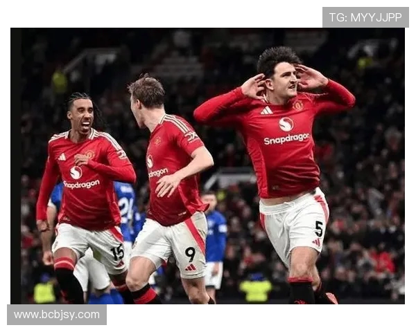 热刺凭约翰逊进球与范德芬惊险解围1-0战胜曼联夺欧联冠军